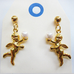 Angel Pearl Earring